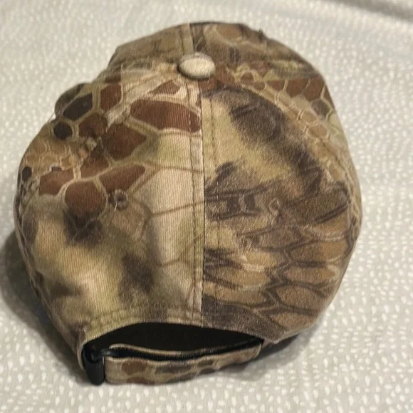 Camouflage Cap with American Flag Patch - Picture 10 of 10